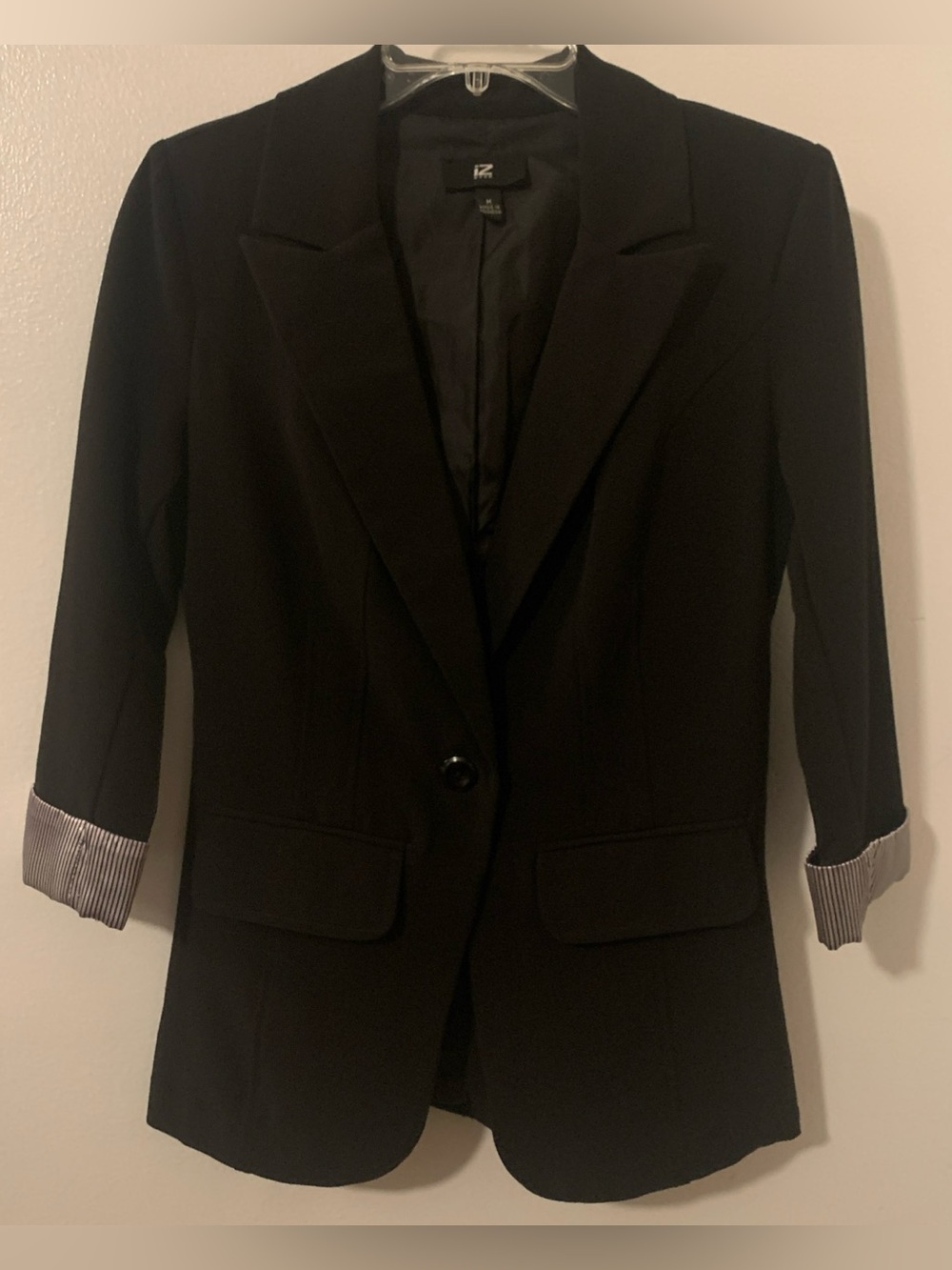 Iz Byer Women's 3/4 Sleeve Black Blazer Jacket Shoulder Pads Juniors Size M